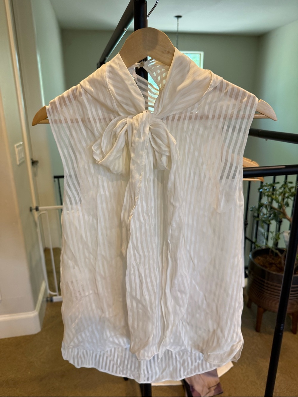 Zara Ivory Sleeveless Tie-Neck Sheer Stripe Blouse
